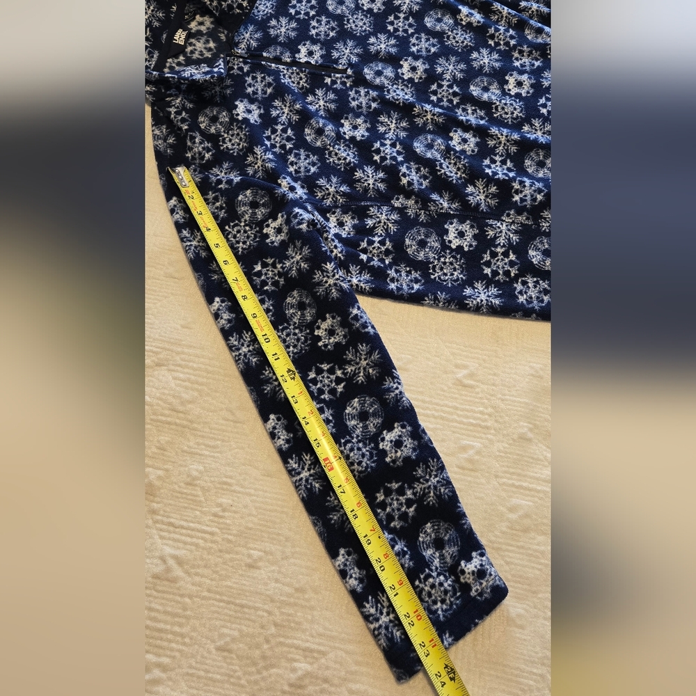 Lands' End Navy Quarter Zip With Snowflake Pattern, Size 2XL - Picture 7 of 7